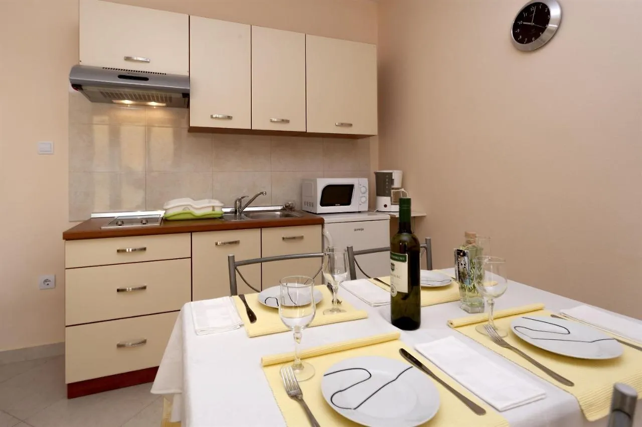 Apartment Vlado Porec 0*,