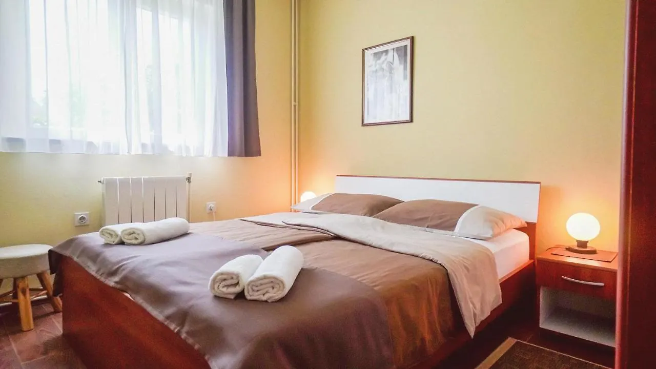 Apartment Vlado Porec